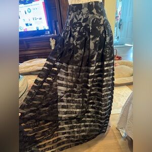 Sachin + Babi Black and Silver Maxi Bubble Skirt size 0 nwt